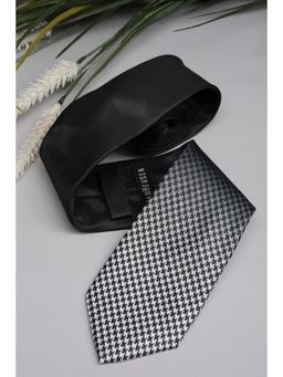 Van Heusen - Men Black Embroidered Party Tie