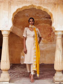 PINK CITY BY SARIKA - Silver Chandi Kurta with Pant and Dupatta (Set of 3)