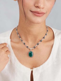 Fabindia - Women Green Stone Studded Necklace