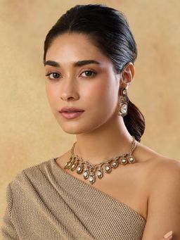 Indinoor - Women Green Kundan Necklace Set