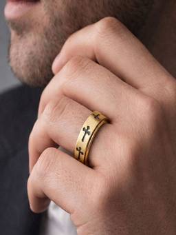 AQUASTREET - Mens Cross Design 18K Gold Plated and Anti-Tarnish Band Ring