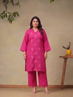 Bani Women - Plus Size Women's Magenta Embroidered Kurta With Pant