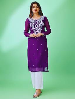 HESVI - Georgette White Lakhnavi Chikankari Kurta With Intricate Embroidery Work