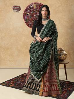 SALWAR STUDIO - Green Silk Blend Garba Navratri Festive Dupatta With Lace Detailing