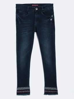 CRIMSOUNE CLUB - Girls Blue Solid Embroidered Jeans