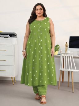 Extra love by Libas - Green Motifs Woven Design Panelled A-Line Kurta With Palazzo