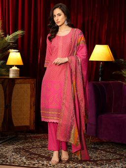 Libas - Pink Floral Motifs Printed Straight Kurta With Pant & Dupatta