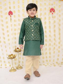 BownBee - Green Cotton Regular Kurta With Nehru Jacket & Pyjama