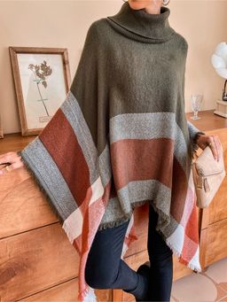 Miakee - Green Lumi Ponchos