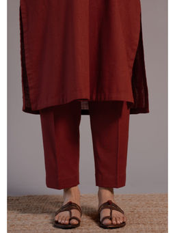 The Indian Ethnic Co. - Maroon Madder Solid Slub Cotton Narrow Pant