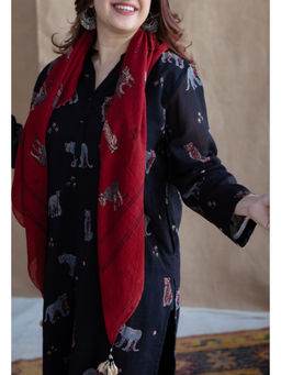 The Indian Ethnic Co. - Women Red Kanha Bagh MulMul Cotton Scarf