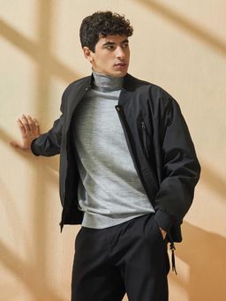 Styli - Men Pocket Zip Detail Lined Solid Bomber Jacket