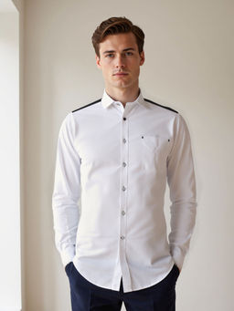 Dennis Lingo - Men White Solid Spread Collar Full Sleeves Regular Fit Casual Shirt