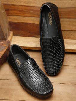 Teakwood - Men Black Textured Genuine Leather Loafers