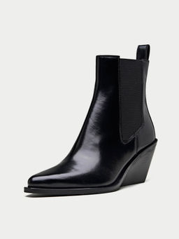 Oroh - Black Reus Boots