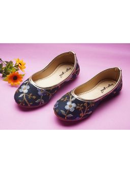 BOYZ N GALZ - Girls Multi-Color Embellished Juttis