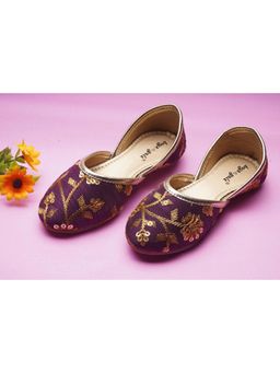 BOYZ N GALZ - Girls Purple Embellished Juttis