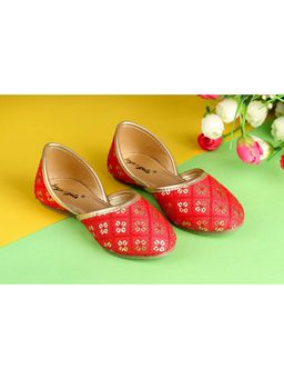BOYZ N GALZ - Girls Red Embellished Juttis
