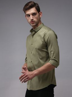 SHOWOFFFF - Men Olive Collar Neck Solid Comfort Fit Shirt