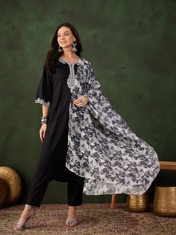 Gahan - Black Embroidered Kurta with Pant and Chiffon Printed Dupatta