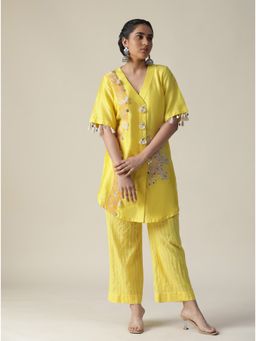 Arpita Sulakshana - Jaune Mimosa Yellow Hand Painted Embroidered Co-ord (Set of 2)