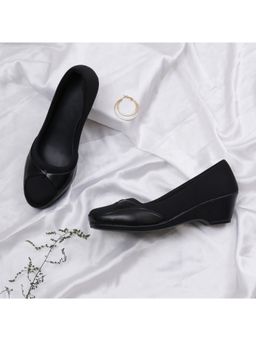 XE Looks - Classic and Timeless Design Comfortable Soft Casual Ballerinas