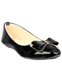 XE Looks - Classic and Timeless Patent Leather Flat Ballerinas