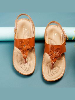 XE Looks - Versatile And Sophisticated Flower Design Adjustable Doctor Slippers