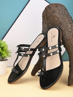XE Looks - Strappy Design Stylish Flat Sandals