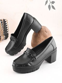 XE Looks - Textured Buckle Accent Chunky Platform Block Heel Loafers