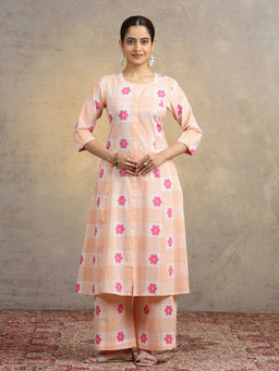 Cotton Culture - Peach Floral Pure Cotton Regular Kurta and Pant