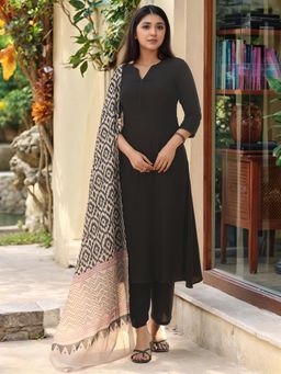 Gahan - Womens Viscose Rayon Straight Solid Kurta with Pant & Dupatta - Black