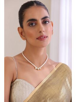 SWABHIMANN - Kirti White Kundan and Pearl Necklace