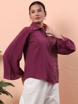 FITHUB - Women Abstract Embroidered Collared Shirt