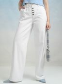 White color option, Currently selected