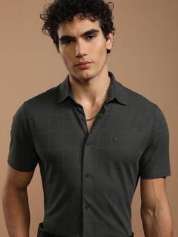 HIGHLANDER - Men Charcoal Checks Casual Shirt