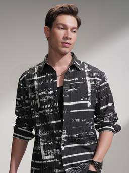 HIGHLANDER - Men Black Popcorn Textured Relaxed Shirt