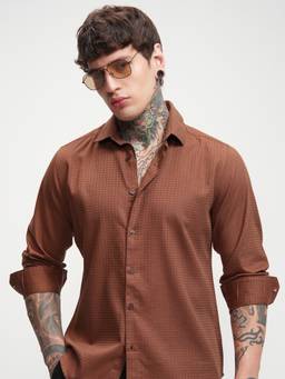 HIGHLANDER - Men Brown Dobby Textured Slim Fit Shirt