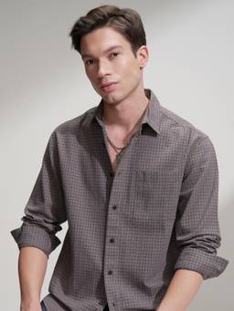HIGHLANDER - Men Mauve Dobby Textured Checked Casual Shirt