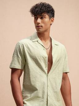 HIGHLANDER - Men Green Embroidered Cuban Collar Relaxed Fit Shirt