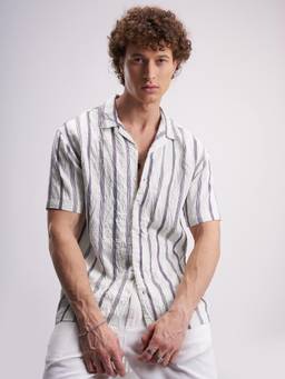 HIGHLANDER - Men's Off White Collar Neck Half Sleeves Relaxed Stripes Shirt