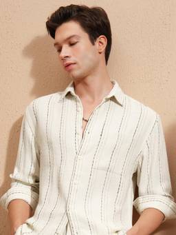HIGHLANDER - Men's White Collar Neck Full Sleeves Relaxed Stripes Shirt