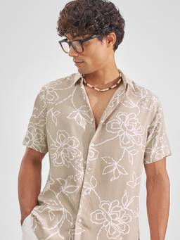 HIGHLANDER - Men Beige Relaxed Fit Printed Casual Shirt