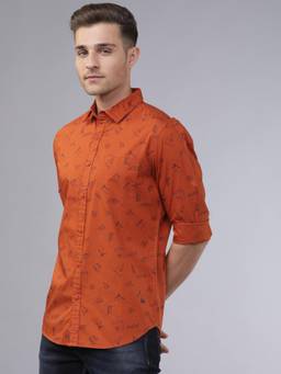 LOCOMOTIVE - Men Orange Printed Casual Slim Fit Shirt