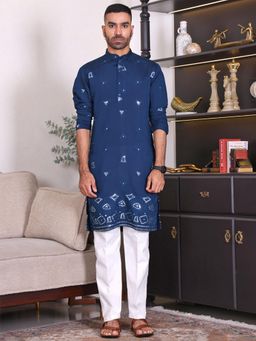 MANQ - Blue Men Ethnic Sequinned Embroidered Kurta With Trousers