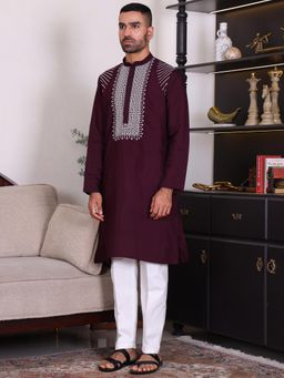 MANQ - Burgundy Men Ethnic Sequinned Embroidered Kurta With Trousers