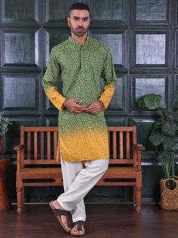 MANQ - Mens Green Ethnic Motif Sequinned Bandhani Ombre Kurta With Salwar