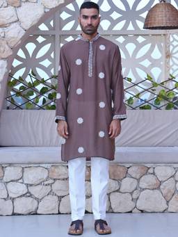 MANQ - Brown Men Ethnic Motif Sequinned Embroidered Kurta With Trousers