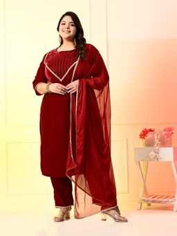 Desi Noor - Plus Size Maroon Velvet Kurta Pant with Dupatta (Set of 3)