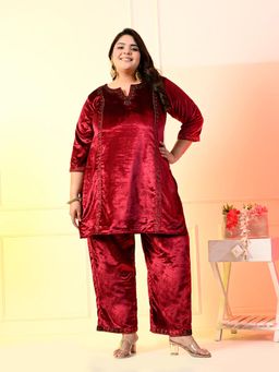 Desi Noor - Plus Size Fuchsia Pink Velvet Siroski Co-Ord (Set of 2)